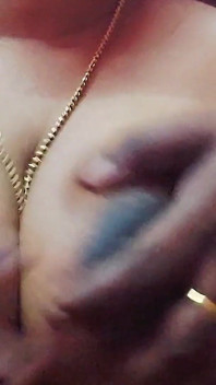 Zoya Bhabhi Desi Seks z mężem w pokoju