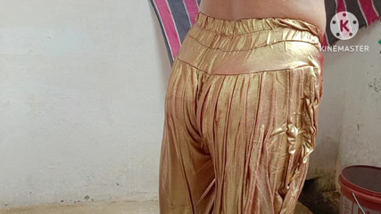 Ankurpriya000: Cum este bhabhi îmbrăcându-se pentru prietena ei sora vitregă romantică complet...