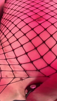 Femboy Yarağını Yüzüne Sürterek Üstüne Boşalıyor. Bakış açısı