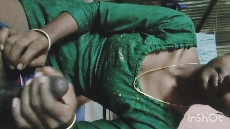 AmpleOunce283: 義理の弟のペニスの手から水が出たデジセクシービデオ