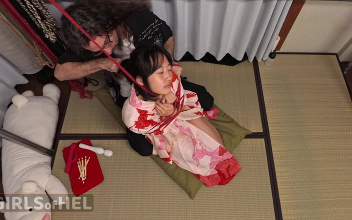 Girls of Hel: 보지 클램프와 바이브레이터로 따먹히는 복종하는 일본 소녀