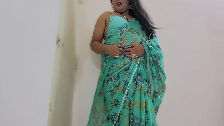 Indiansissychubby: 섹스하기 전에 나는 너무 발정난 달콤해