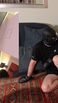 Latexové pití potu nohou