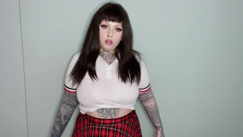 Miss Valentina: Приниження хулігана з коледжу