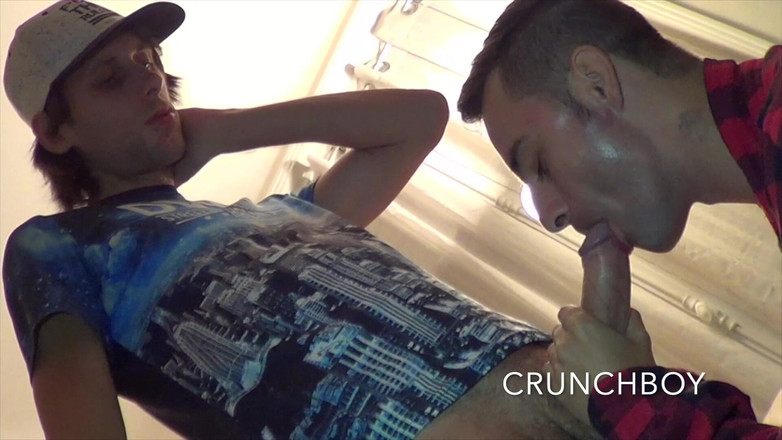 PORN FRENCH RAW FUCK CLUB X: 2314 나는 똑바로하지만 게이는 소녀보다 더 빨아