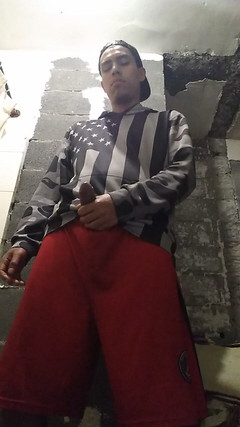 AlexAlejandro13: Chystám se vykoupat, ale bez předchozího tahání