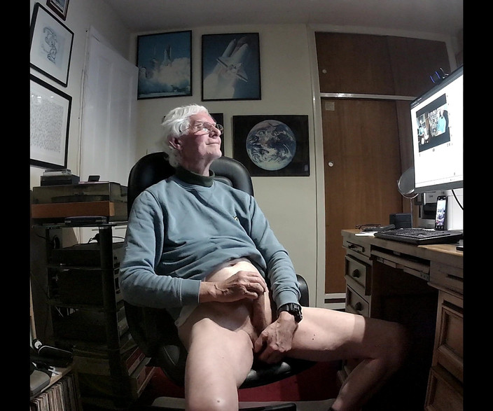 bigears: Privado Web Cam Cum Show