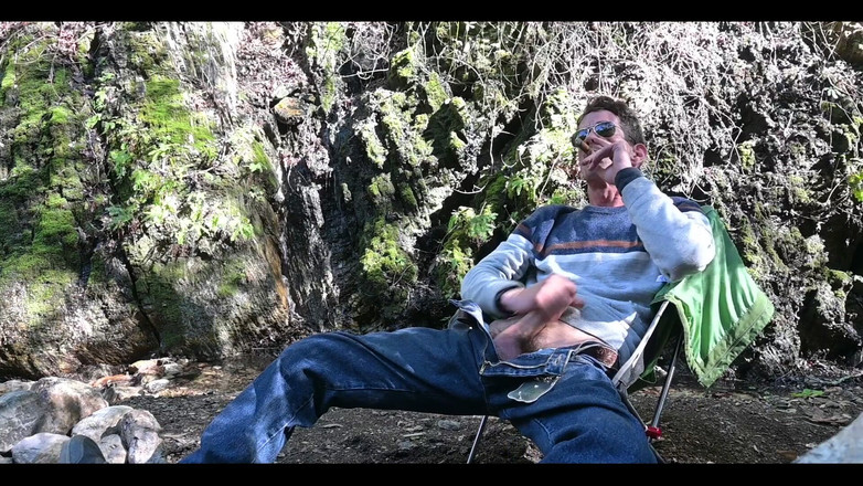 Joe Iandola: Großer schwanz im freien, abspritzen und rauchen