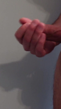 Adern als fick, während sie einen Cockring trägt und eine massive ladung schieÃ¤st
