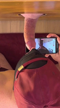 Grosse Explosion De Sperme À Gloryhole Xl Excité