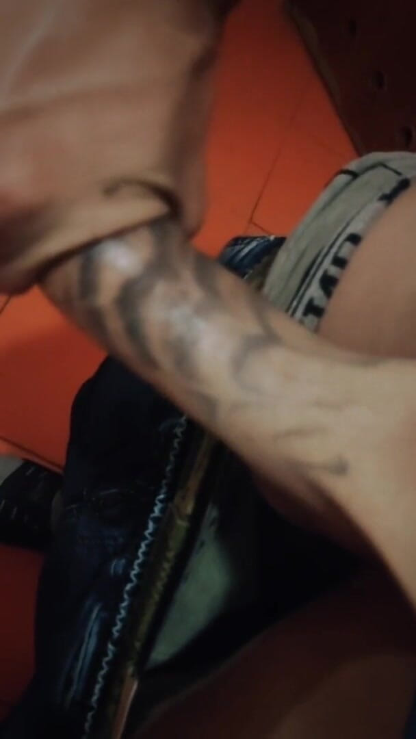 Hard big Tatooed cokk!: Ama