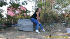 Pee Adventures: Exercising outside in the morning made me empty my bladder...