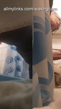 #90 Maidservant Bathes Male
