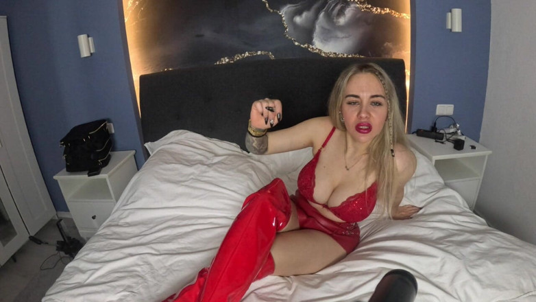 Queen_of_BDSM: Vycvičím tě, abys byla mým lízačkem!