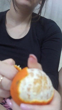 Minha meia-irmã me mostra como é um dia típico quando ela está grávida,