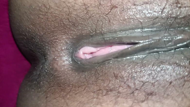 Savita bhabhi7: 의붓아빠를 행복하게 해주고 그를 열심히 따먹는 배다른 여동생