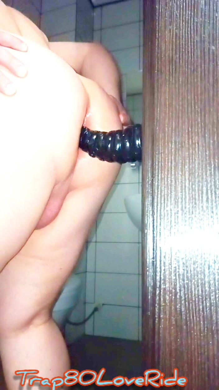Trap80: Trap80, anaal plezier voor een mollige femboy met een dildo,...