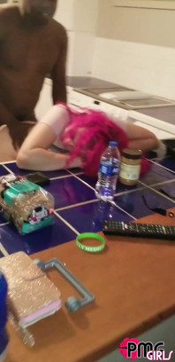 Молодичка отримує 1-й великий чорний член