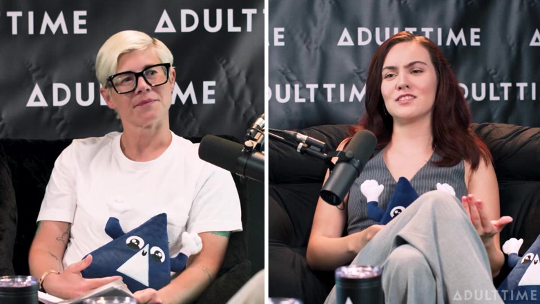 Adult Time Podcast: Freya Parker chce MILFku potetovat na jejím čele! Chtěl bys radši, čas...