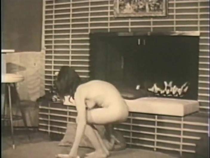 Vintage Usa: Sexy joven perra le encanta jugar en videos vintage sexy