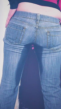 Die Chroniken der verschlossenen Toilette – Folge. 01: Deine Jeans nass machen