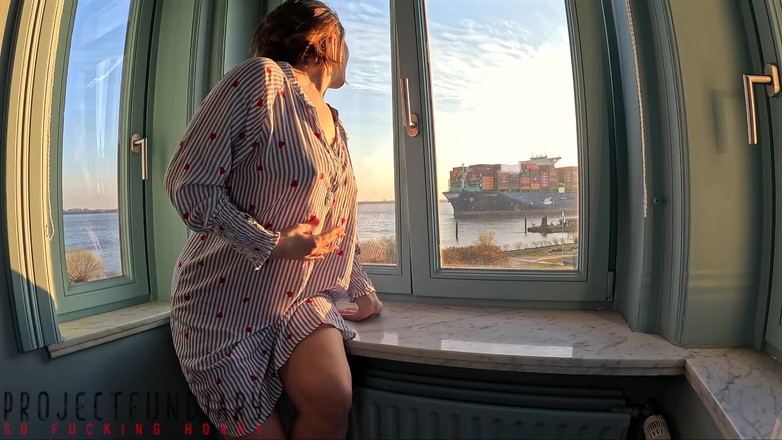 Projectsexdiary: Gadis melengkung di sebelah mempunyai seks tingkap berisiko tanpa alas...