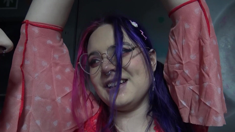 NM fetish femdom videos by Princess Nikki Cruel: Tiga awek UK suka menggoda