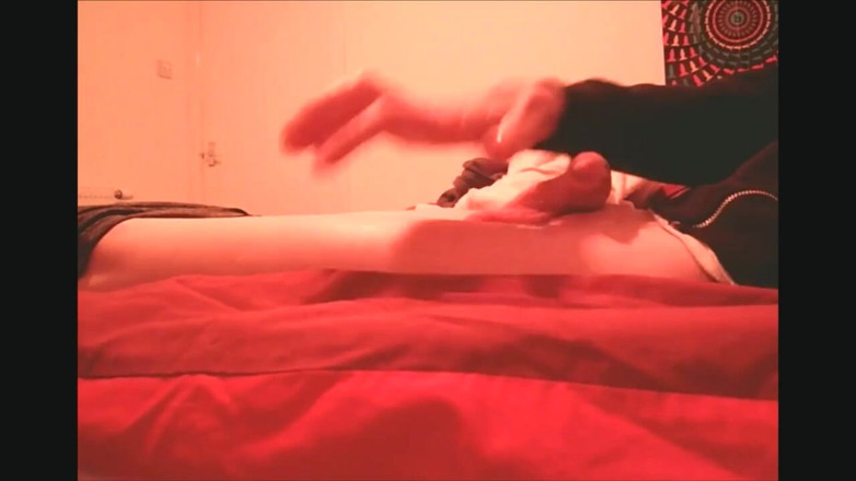 Gay Scottish twink Sammy Andrews: Sammy Andrews moaning and cumming on his smooth thigh