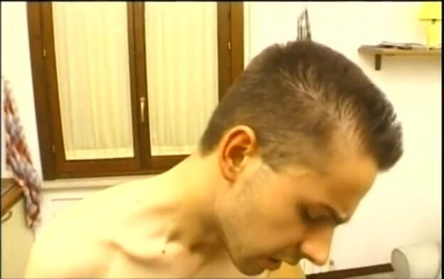 Shemales Tales: La trans con belle tette si scopa due ragazzi e...