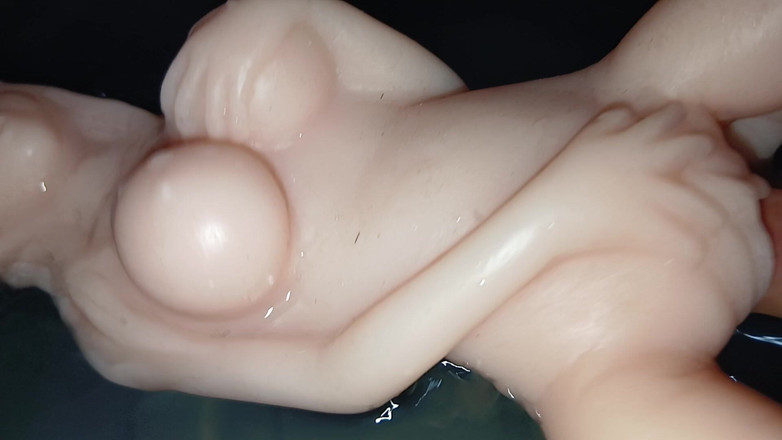 LunaDesire: Le sexe de la femme est le plus intime avec...