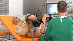 Bizarre anal-untersuchung