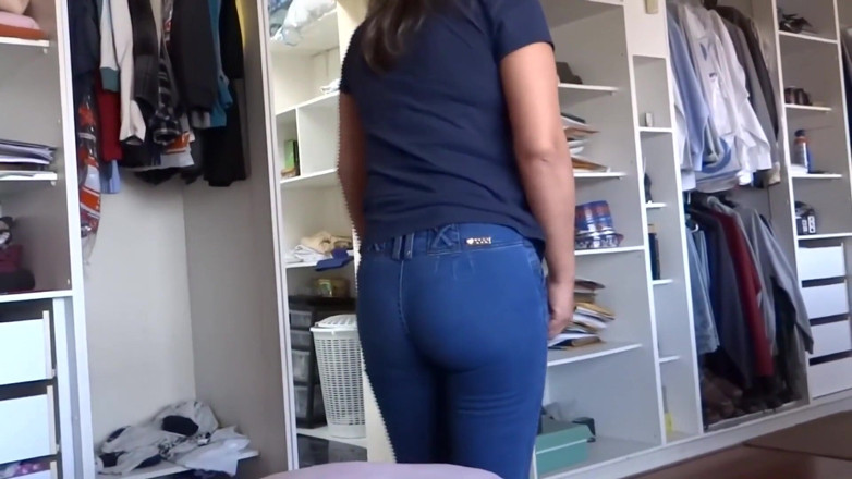 Ardientes69: Stiefmoeder geeft me toestemming om me af te trekken terwijl...