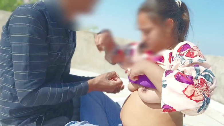 Fuckkkker: Hintli köylü gril açık havada sert sikişiyor, Hintli köylü gril...