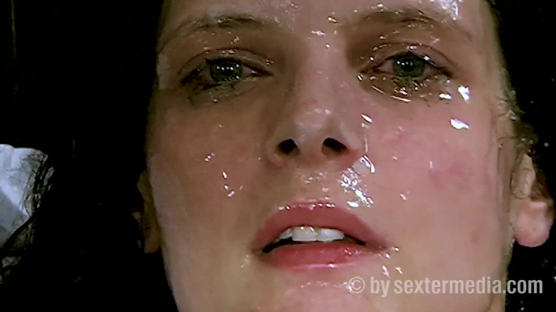 Sextermedia by Pete: Brunette MILF and Her Perfect Blowjob
