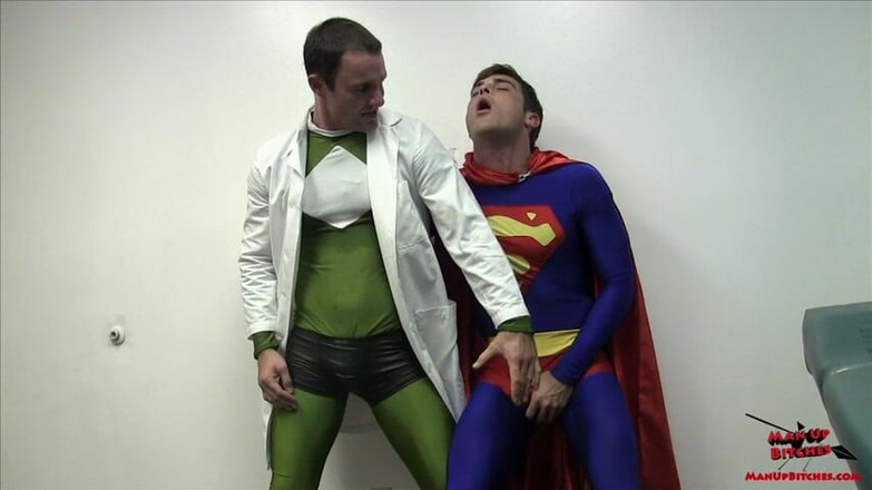 ManUpFilms: Superman este distrusă la