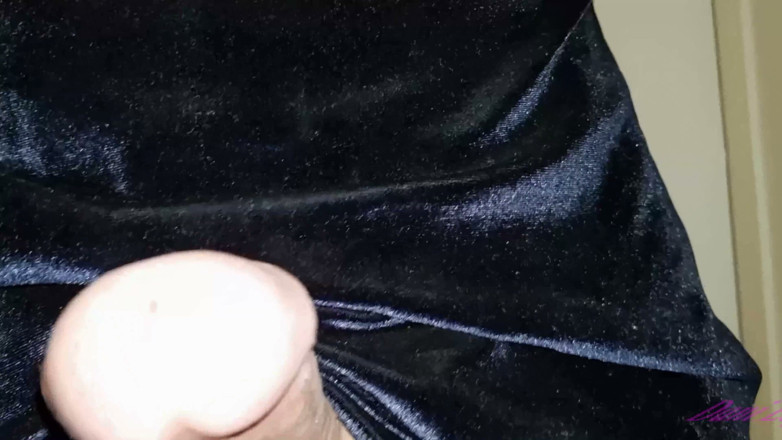 Dani Leg: Dani and Black Pantyhose