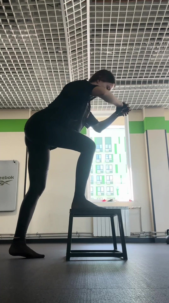 Skinny_lady69: Gim dalam stoking nilon