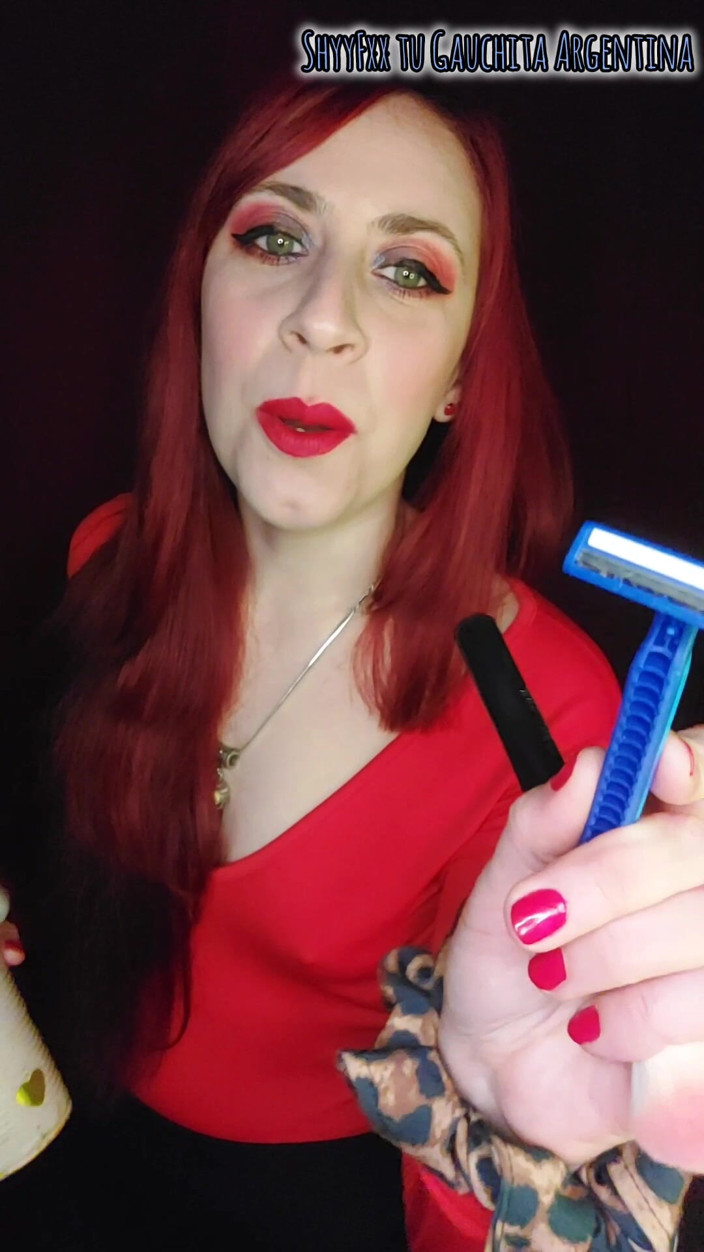 Tu Gauchita Argentina: Můj feminizovaný cuckold a já v nočním klubu koukáme na...