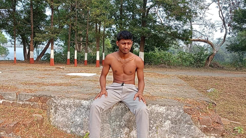 LinearOrnament35: Jak se třást při sezení