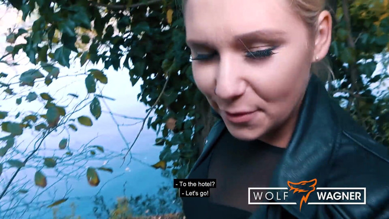 Wolf Wagner.love: Mamada en River &amp; hotel follada para la alemana Lena Nitro