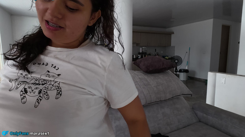 Pronoia Mey: Demi-frère Aide Ma Demi-sœur Avec Des Photos Sexy Jusqu’à Ce...