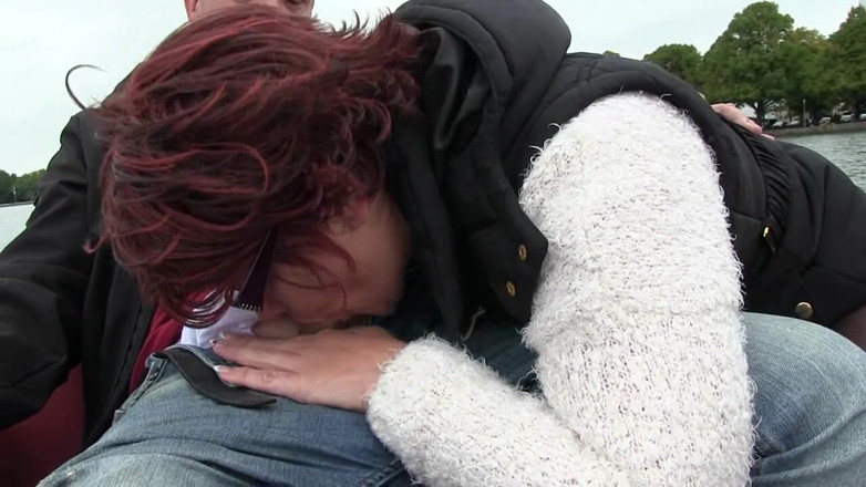 Popp Sylvie: Outdoor blowjob on the lake