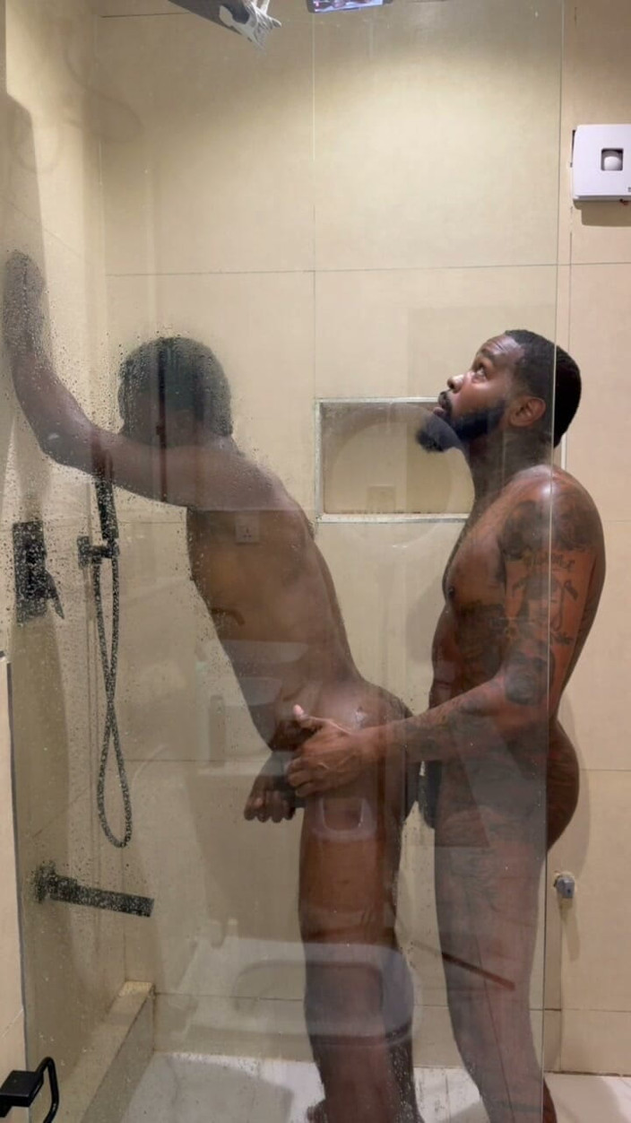 LordDiamondxx: Wtf Bro Diggin That Hole Real Good