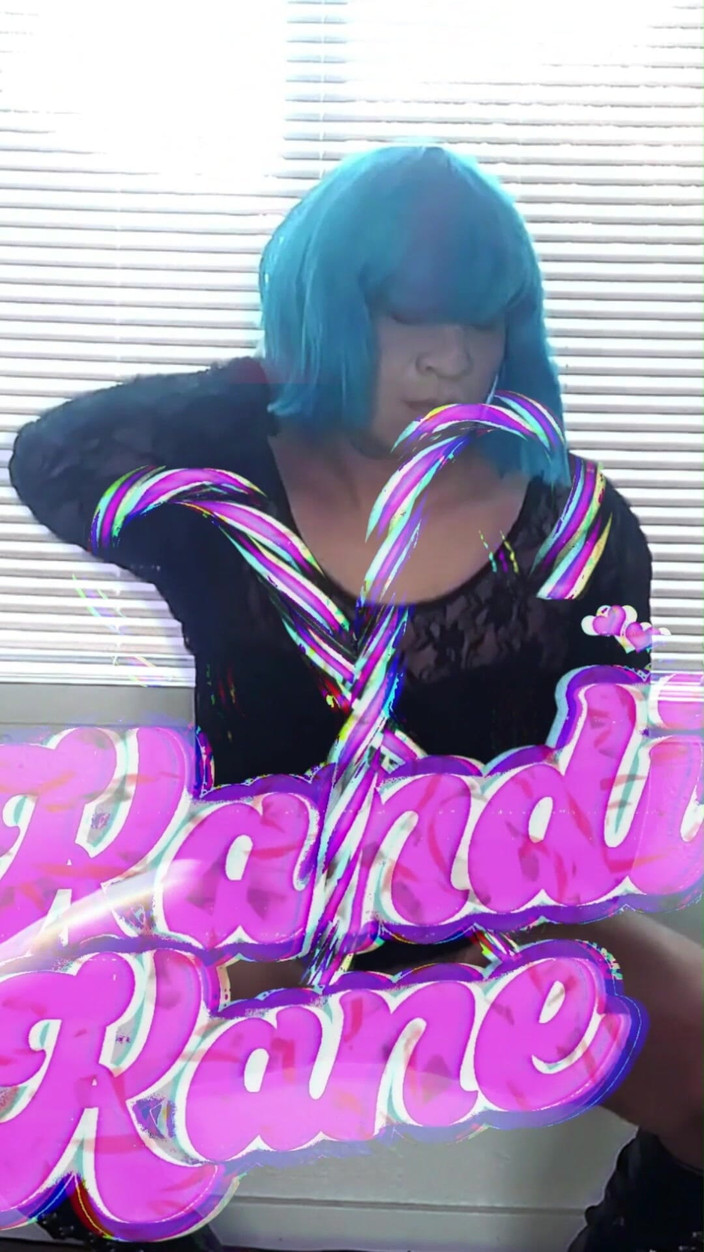 kandiKane: Sexy sissy-schlampe spielt mit ihrer engen kleinen arschpfeife