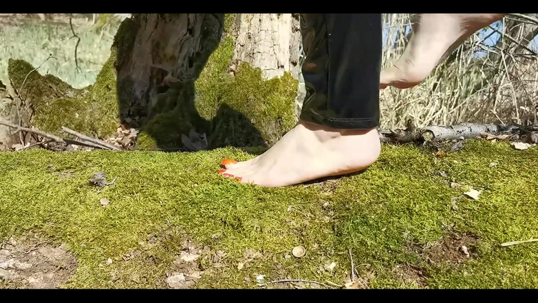 Goddess Lena: Te gustan mis pies divinos