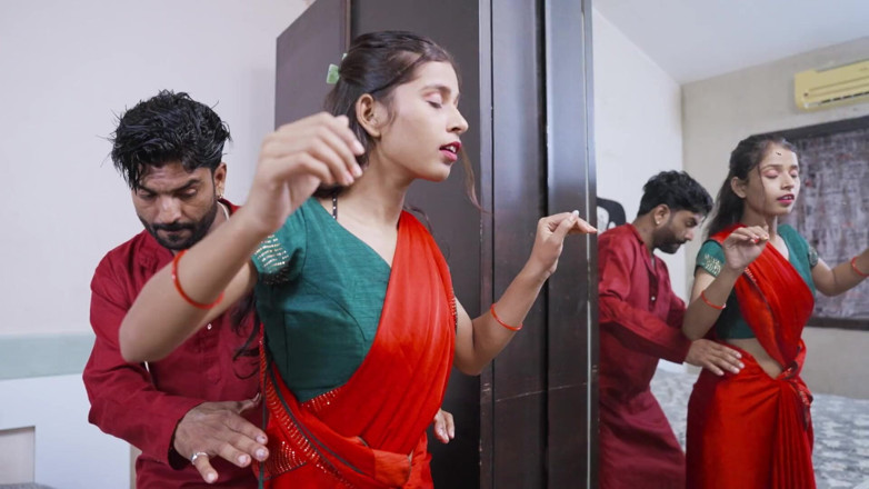 Aaka: Tharki Tailor 21letá těsná chuted dívka pod výmluvou měření, čistý hindský zvuk