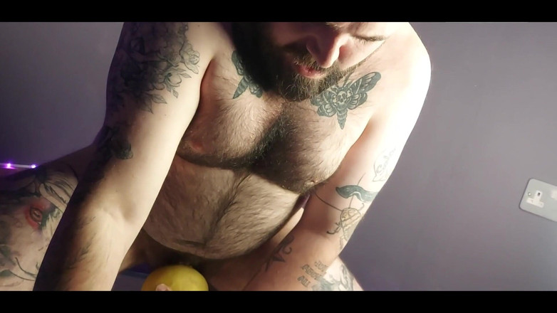 PoppaPig: Sacred slut snackies 