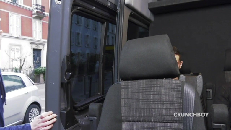 Crunch Boy: geweldige orgie in een bus buitenshuis in Parijs 2