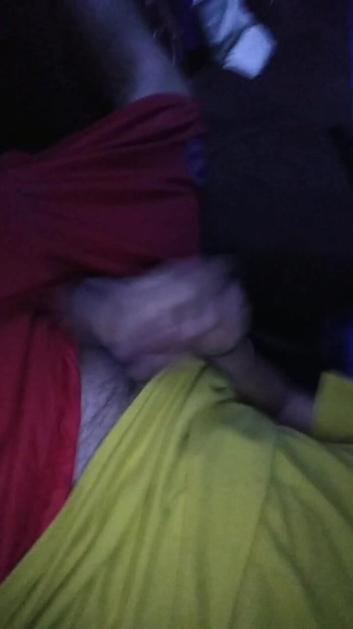 AlexAlejandro13: 谁想来房间