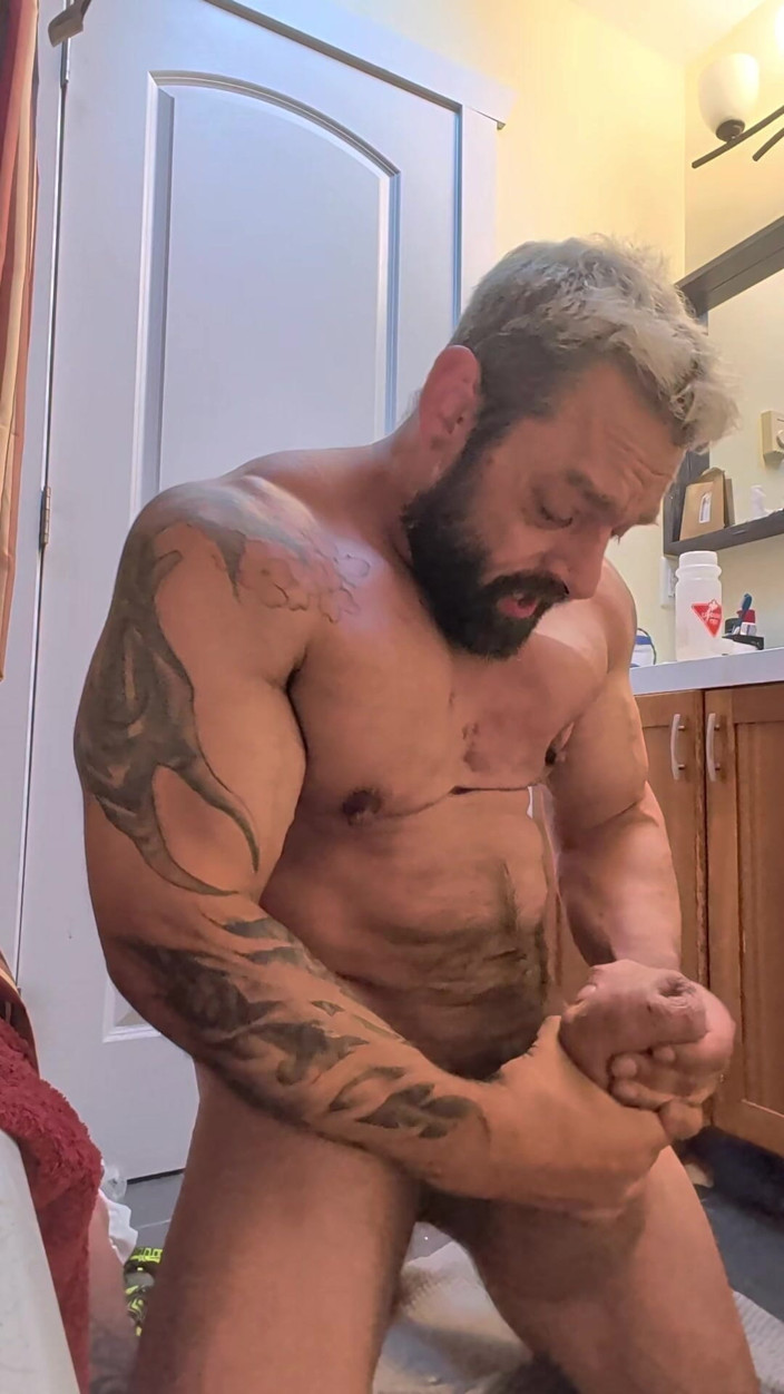 Bruiser Bearwood: Masturbazione del cazzo silicone